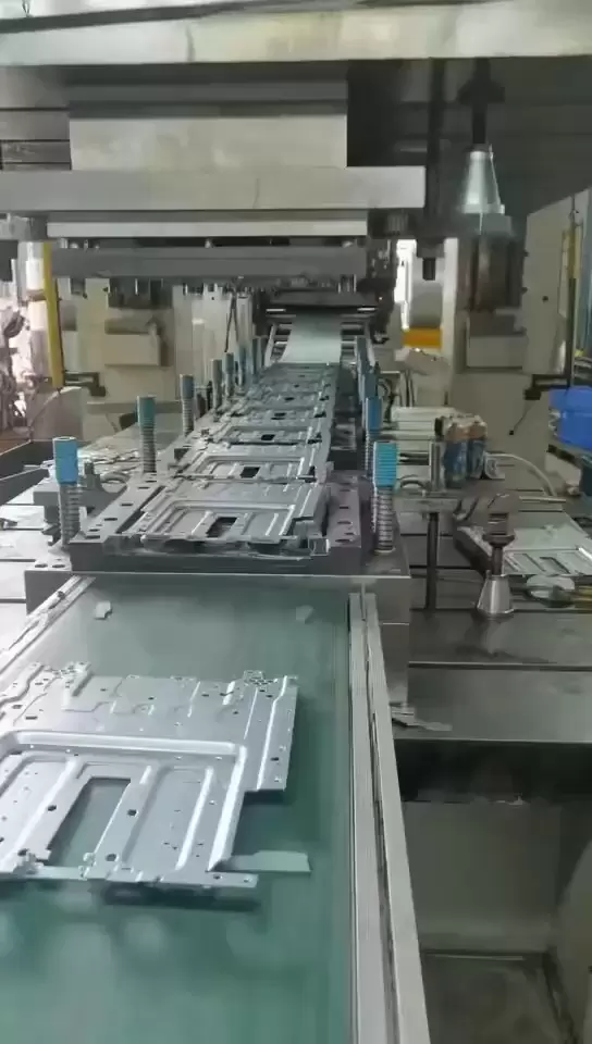 프로그레시브 다이 스탬핑