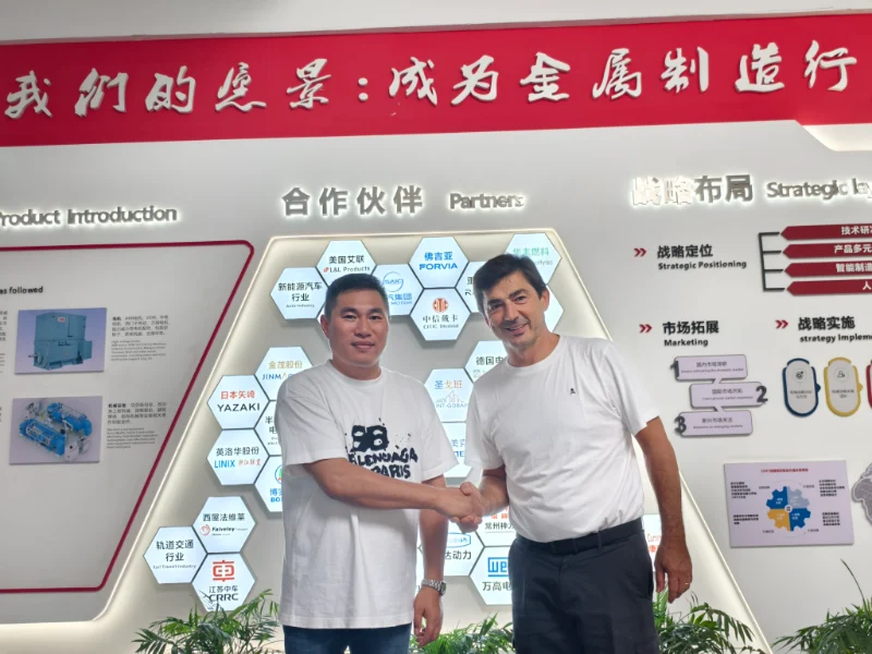 TORRENT 그룹 CEO, 중국 Hehua Machinery Technology 공장 방문